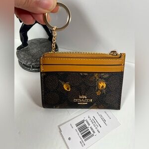 NWT Coach Mini Skinny Id Case Signature Canvas Floral